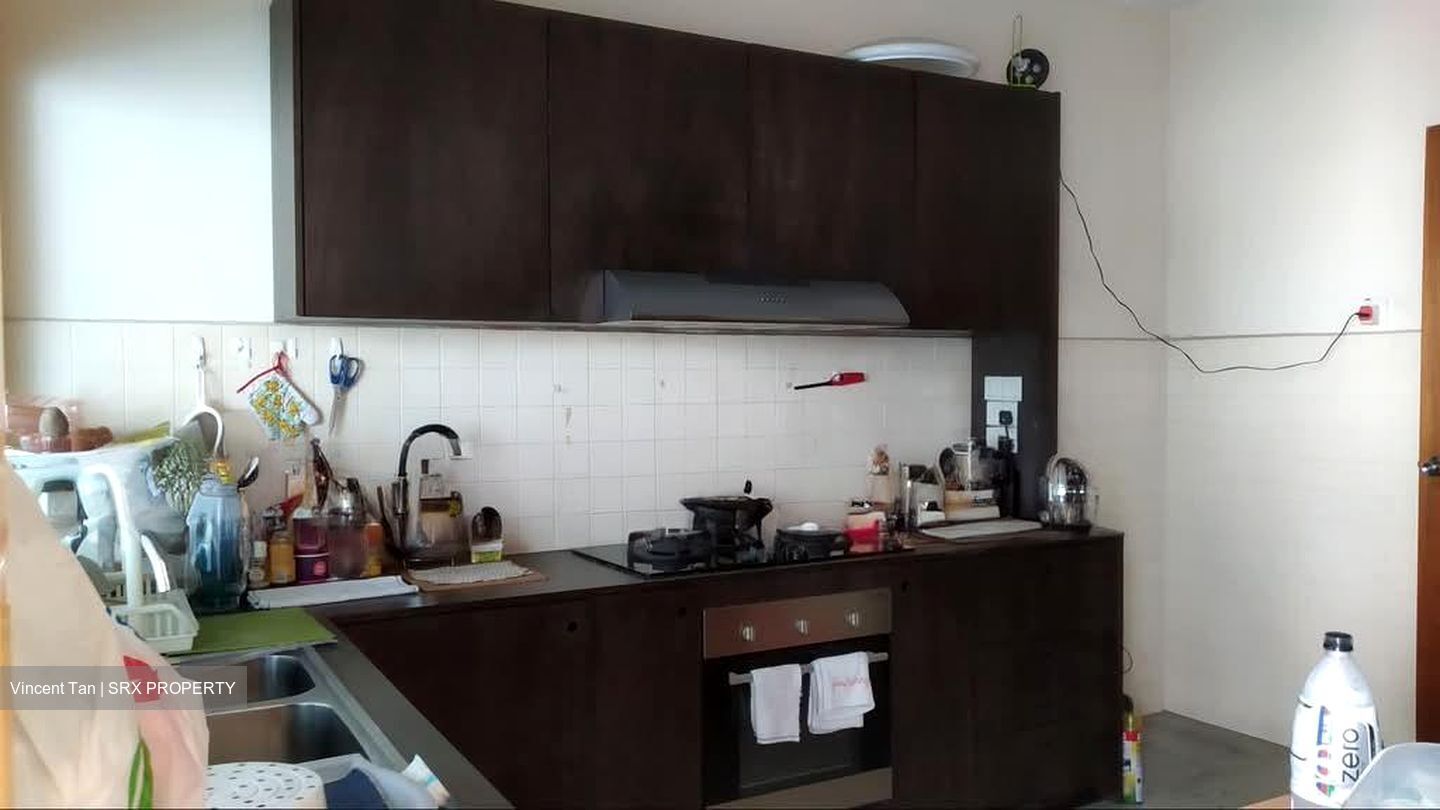 Golden Hill Estate (D19), Terrace #548548541